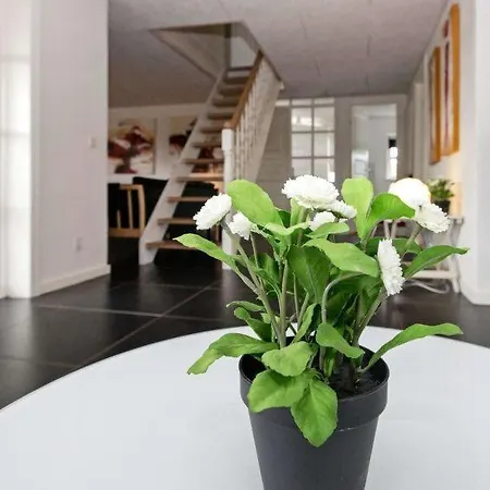 Vakantiehuis Sleeps 21 Pool Wifi